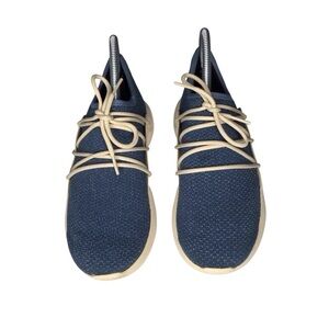 Vessi CityScape Sneakers in Blue and Cream Size 6.